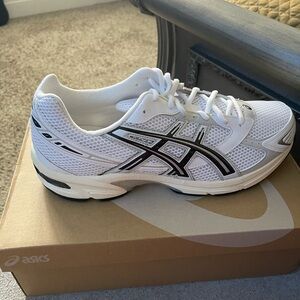 ASICS White and Black Running Shoes